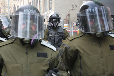 Police Block Central Ottawa : Truck Protest : February 2022 : Personal Photo Projects : Photos : Richard Moore : Photographer